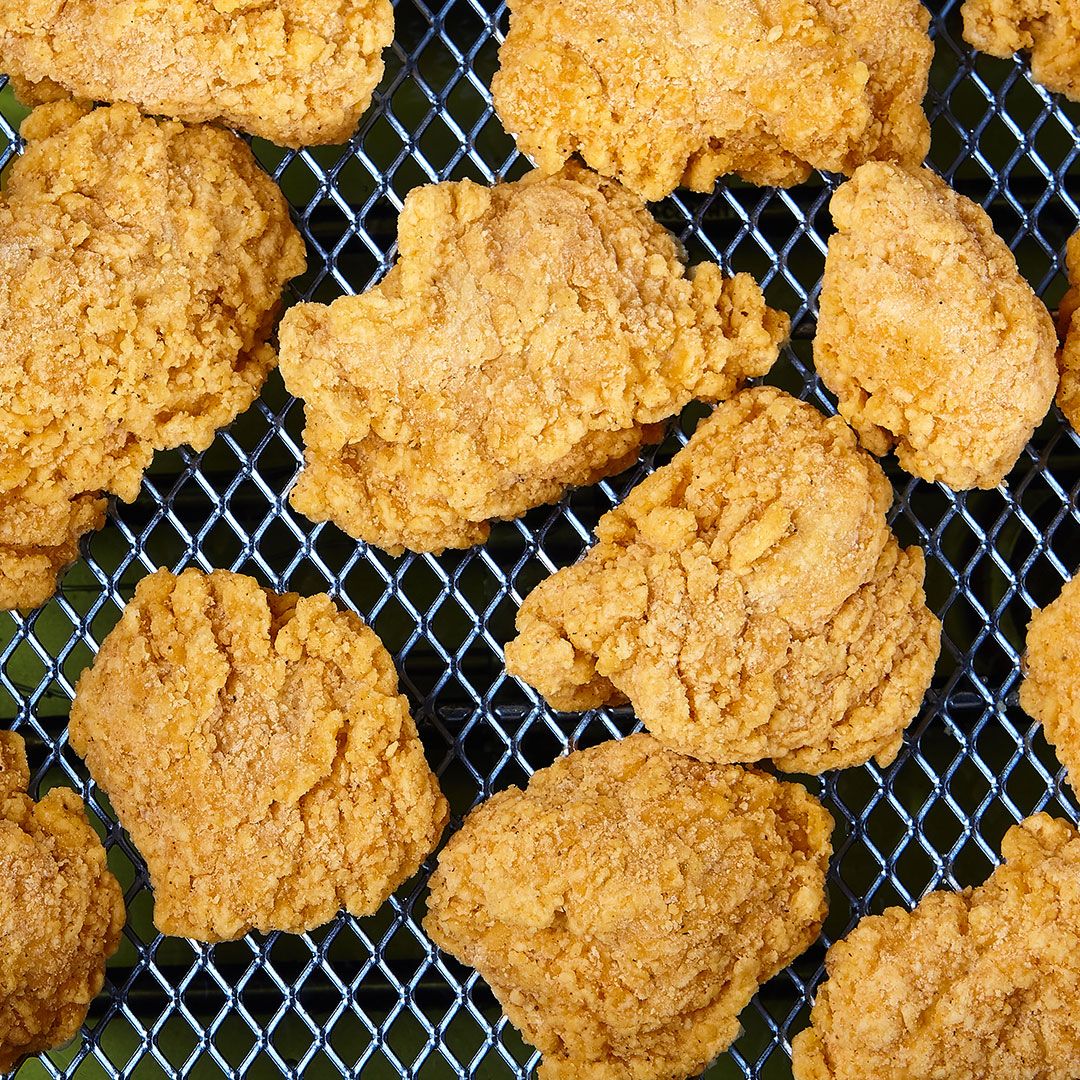 Olymel - Chicken Breast Pieces - Breaded - Fully Cooked - 4Kg - Image 2