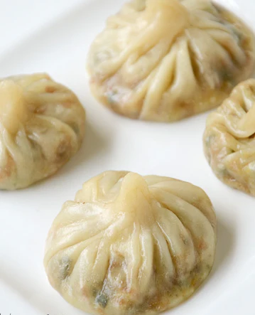 Veggie Momos - 100 pcs - Image 3